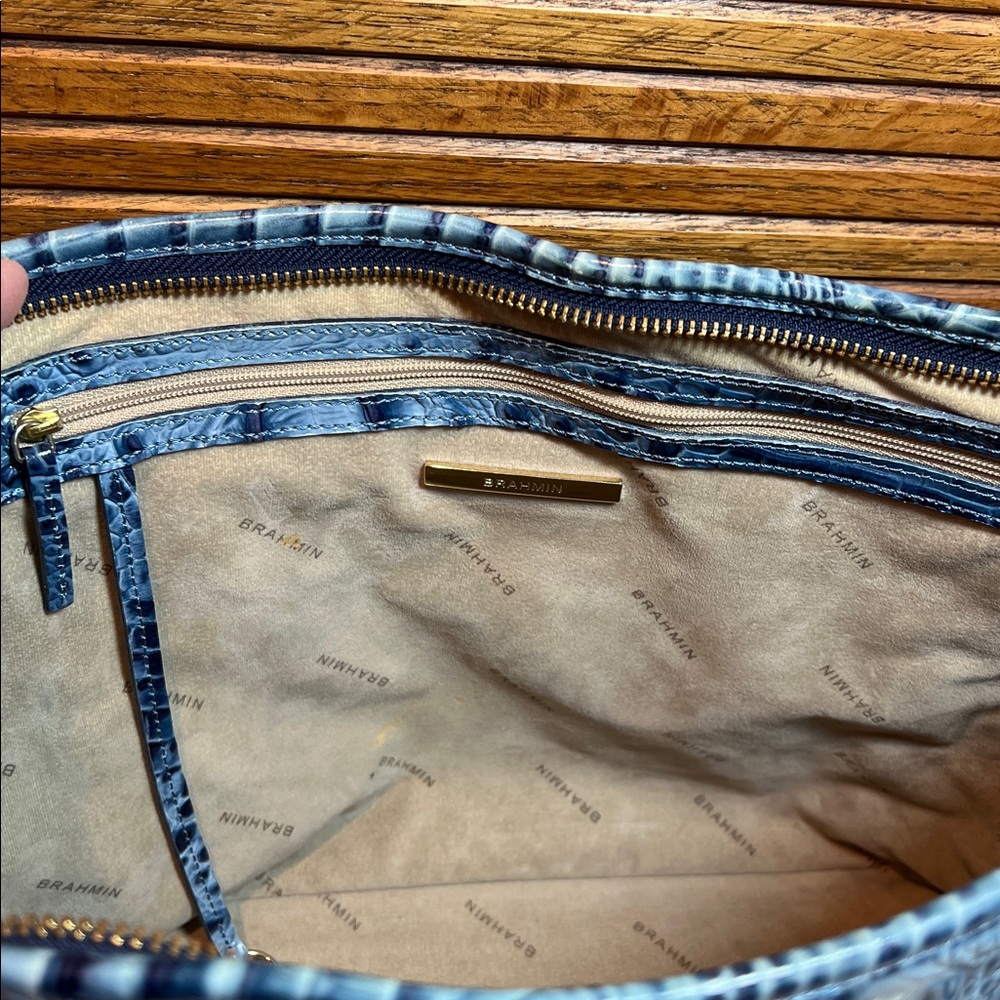 Brahmin Med. Asher Melbourne Embossed Leather Tote bag, denim blues - Picture 16 of 17